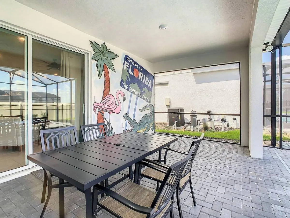 Windsor Island Themed Mansion, Disney, Universal Davenport Holiday home