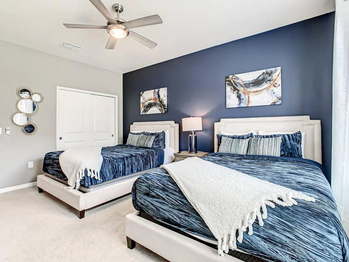 Windsor Island Themed Mansion, Disney, Universal Davenport Holiday home